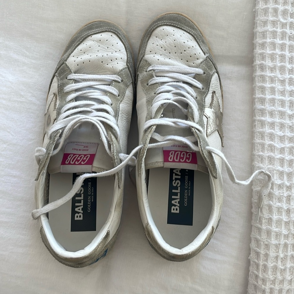 Women’s Golden goose ballstar- size 41
